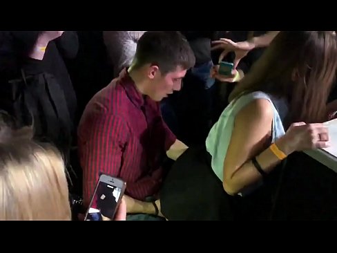 ❤️ Bir Rus gece kulübünde gerçek seks. 18 yaşındaki Rus kız anüs ve vajinada bir gece kulübünde becerdin Porno videosu pornoda tr.hqpornvideos.ru